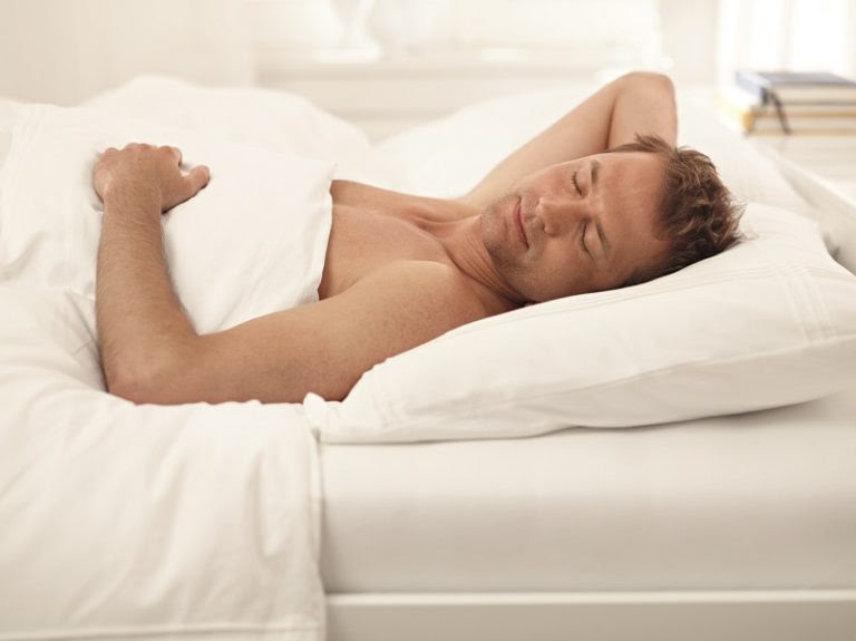 Como aumentar o sono profundo? Fases do sono e dicas para dormir bem
