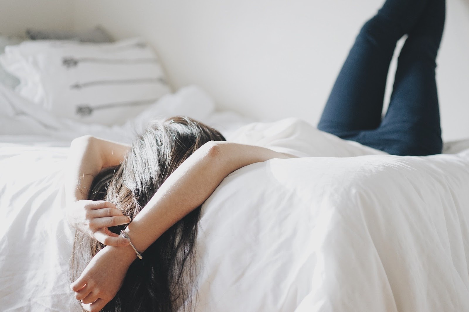 Como combater a insônia? 10 dicas para dormir melhor e com qualidade