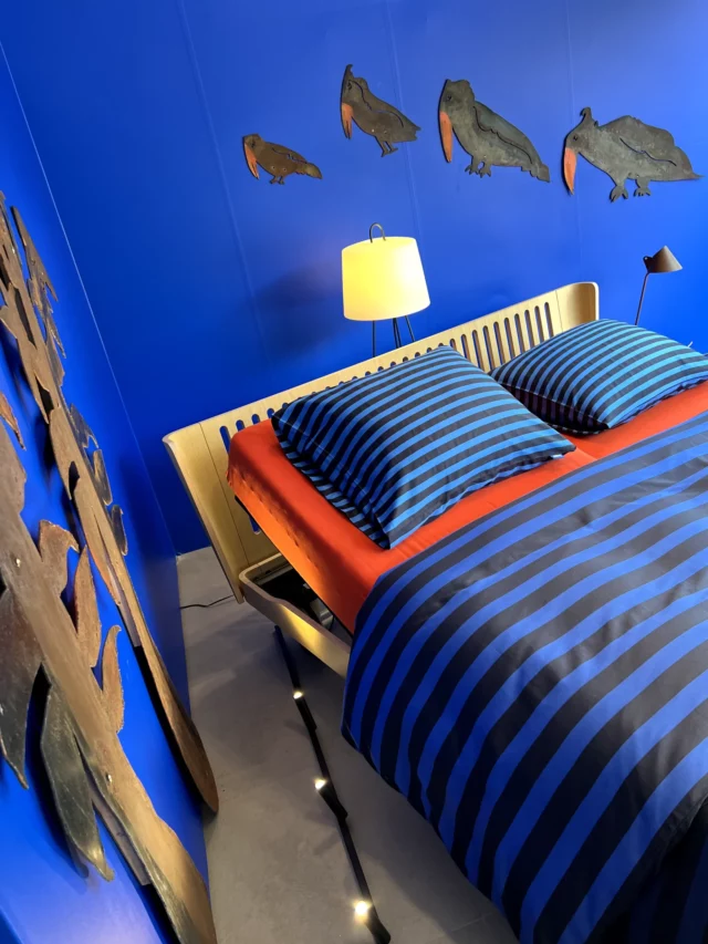Decoração de quarto azul tropical